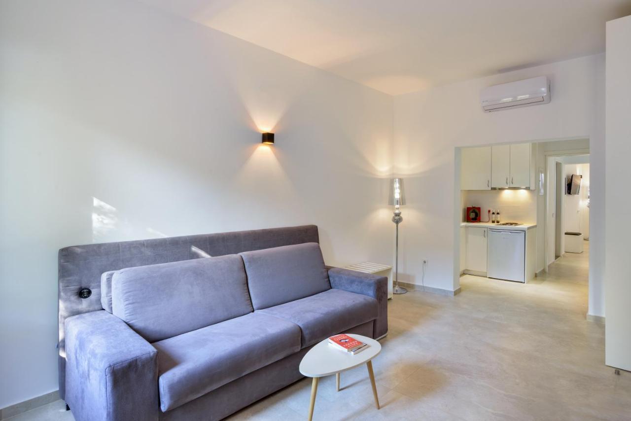 Ξενοδοχείο με διαμερίσματα Elia Portou Luxury